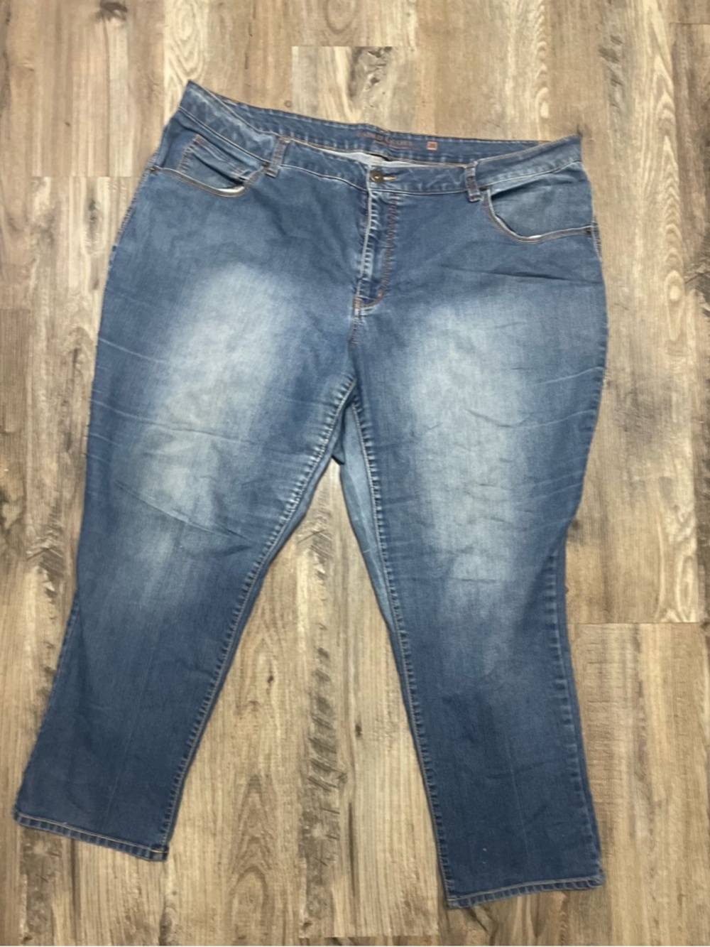 Faded Glory Plus-Size Medium Blue Wash Boyfriend Jeans